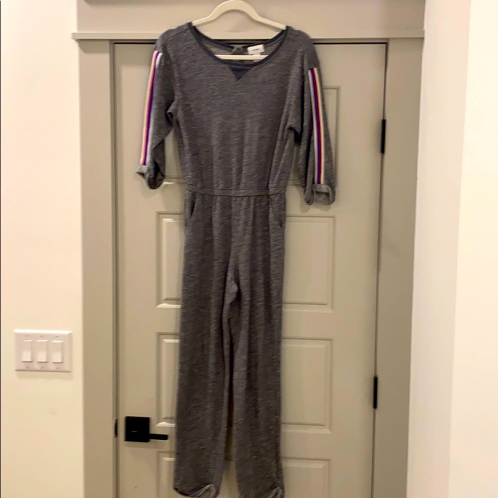 Jumper. Super cute!! Recommend. Worth it